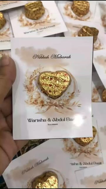 Gold heart chocolate favours